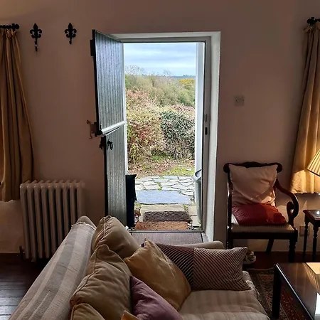 Charming 2 Bedroom Near Skibbereen With Stove And Views Feriehus *