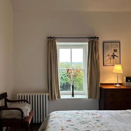Feriehus Charming 2 Bedroom Near Skibbereen With Stove And Views