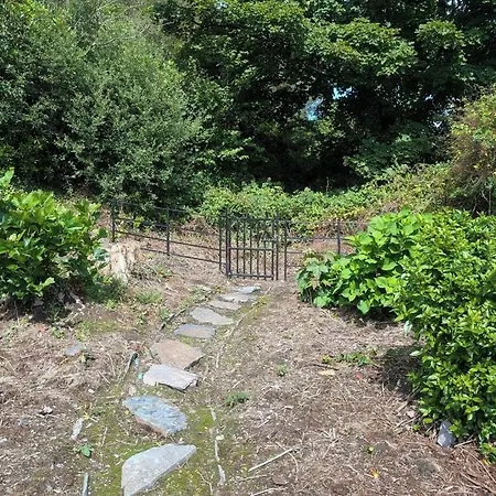 Feriehus Charming 2 Bedroom Near Skibbereen With Stove And Views Runalunn